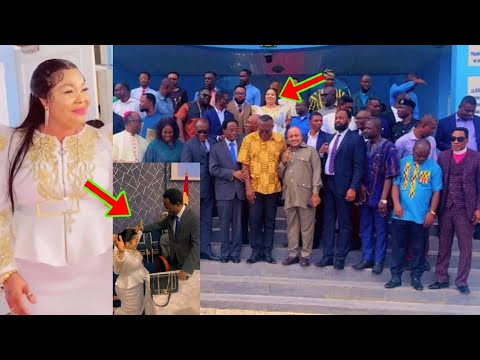 Read more about the article Ghana Top Pastors Meets For Peace Election: Agradaa Spotted, As Apostle Opoku Onyinah Deliv£red Her