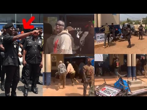 Read more about the article Angr¥ Youth St0rm Ghana Police Headquarters As They Destr0yed Everything